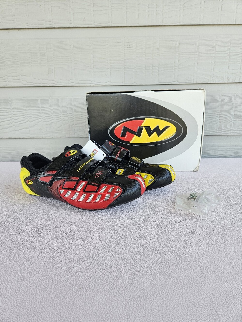 Northwave Aerator 3 Cycling Shoes Men SZ 11 Bicolor Red Yellow 3 Strap READ